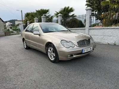 Usado Mercedes C200