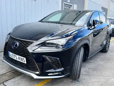 Usado Lexus NX300h Sport Line 197 CV (144 kW) 2018 Negro SUV