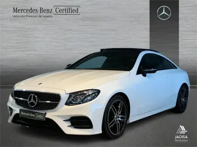 Używany Mercedes E220 AMG line 194 KM (142 kW) 2017 Biały Coupe