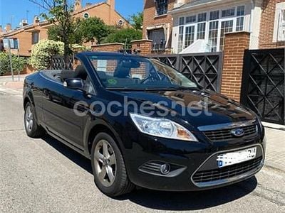 Usado Ford Focus Cabriolet Trend 100 CV (73 kW) 2009 Negro Descapotable