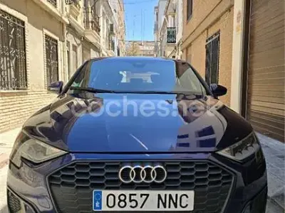 Usado Audi A3 Premium 110 CV (80 kW) 2021 Azul Berlina