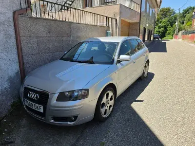 Usado Audi A3 Attraction 105 CV (77 kW) 2005 Blanco Utilitario