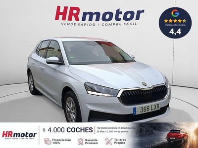 Usado Skoda Fabia Ambition 95 CV (69 kW) 2022 Blanco Berlina