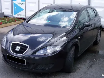 Usado Seat Leon Ecomotive 105 CV (77 kW) 2008 Negro Utilitario