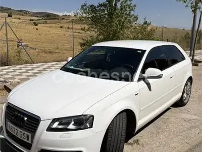 Usado Audi A3 Ambition 140 CV (102 kW) 2010 Blanco Utilitario