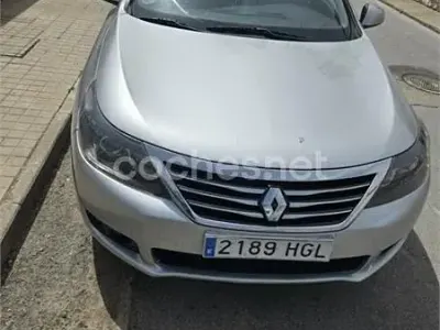 Usado Renault Latitude Expression 150 CV (110 kW) 2011 Gris / plata Berlina