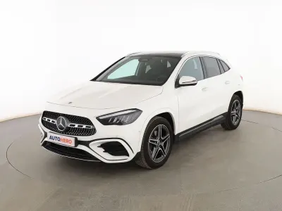 Usado Mercedes GLA200 AMG line 177 CV (130 kW) 2025 Blanco SUV