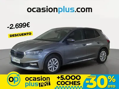 Usado Skoda Fabia Selection 95 CV (69 kW) 2025 Gris Berlina