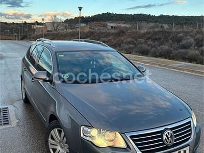 Gris / plata Usado 2006 VW Passat Advance Familiar | 5500 € (Caro)