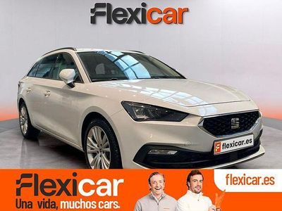 Usado Seat Leon Style 130 CV (95 kW) 2021 Blanco