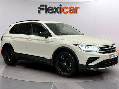 Usado VW Tiguan Sportline 150 CV (110 kW) 2023 Blanco SUV