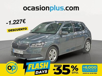 Usado Skoda Fabia Ambition 110 CV (80 kW) 2020 Gris / plata Berlina