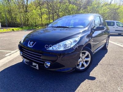 Usado Peugeot 307 110 CV (80 kW) 2007 Negro Berlina