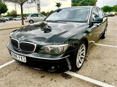 Usado BMW 750L 367 CV (269 kW) 2007 Negro Berlina