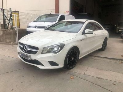 Usado Mercedes C220 170 CV (125 kW) 2014 Blanco Berlina