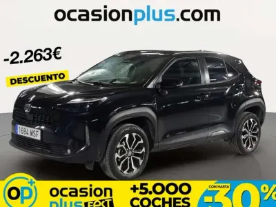 Używany Toyota Yaris Cross Active 116 KM (85 kW) 2024 Czarny SUV