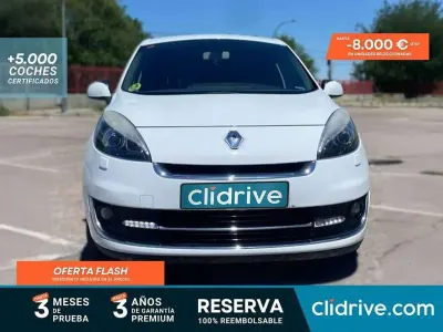 Usado Renault Scénic III Dynamique 131 CV (96 kW) 2013 Blanco Monovolumen