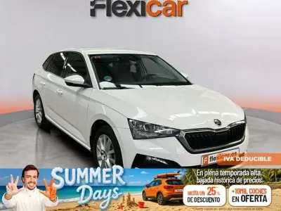 Usado Skoda Scala Style 116 CV (85 kW) 2020 Blanco Utilitario