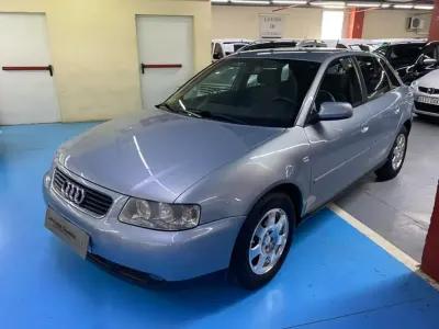 Occasion Audi A3 Ambiente 102 PK (75 kW) 2003 Blauw Hatchback