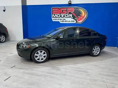 Usado Volvo S40 Momentum 136 CV (100 kW) 2006 Verde Berlina