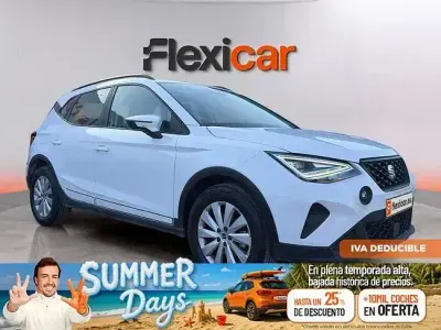 Usado Seat Arona Style 110 CV (80 kW) 2024 Blanco SUV
