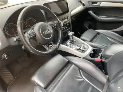 Käytetty Audi Q5 Attraction 245 HP (180 kW) 2014 Musta Katumaasturi