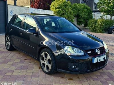 Usado VW Golf VI Highline 105 CV (77 kW) 2008 Negro Utilitario