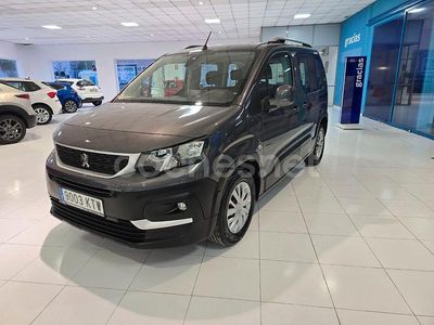 Usado Peugeot Rifter Active 100 CV (73 kW) 2019 Gris / plata Monovolumen