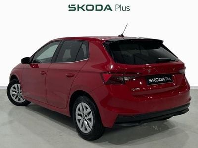 Usado Skoda Fabia Selection 115 CV (84 kW) 2025 Rojo Utilitario