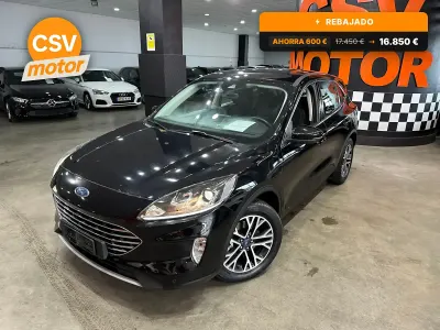 Usado Ford Kuga Titanium 226 CV (166 kW) 2020 Negro SUV