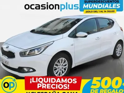 Usado Kia Ceed 100 CV (73 kW) 2013 Blanco Utilitario