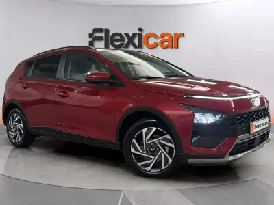 Usado Hyundai Bayon 80 CV (58 kW) 2025 Rojo SUV