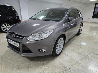 Usado Ford Focus Titanium 115 CV (84 kW) 2011 Gris