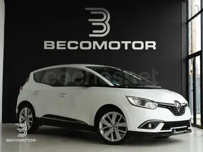 Usado Renault Scénic IV Black Edition 140 CV (102 kW) 2020 Blanco Monovolumen