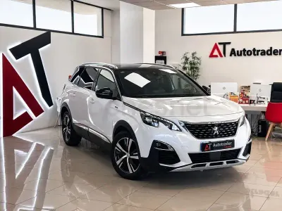 Usado Peugeot 5008 GT-line 120 CV (88 kW) 2017 Blanco SUV