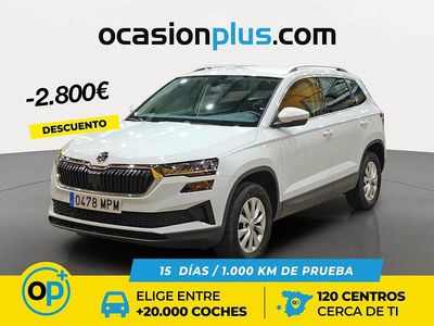 Usado Skoda Karoq Selection 115 CV (84 kW) 2024 Blanco SUV