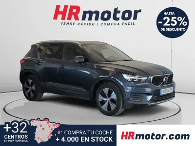 Käytetty Volvo XC40 Momentum 163 HP (119 kW) 2021 Valkoinen Katumaasturi