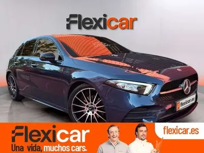 Usado Mercedes A180 136 HP (100 kW) 2021 Azul Sedan