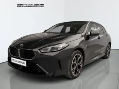 Usado BMW 120 Comfort Edition 163 CV (119 kW) 2025 Negro Utilitario