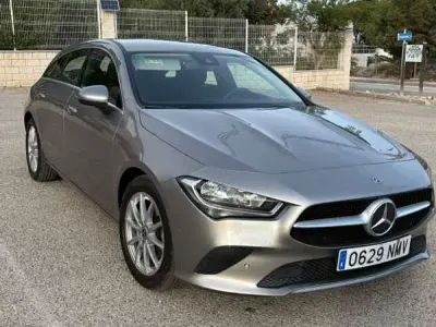 Usado Mercedes CLA200 Shooting Brake 163 CV (119 kW) 2020 Beige Familiar
