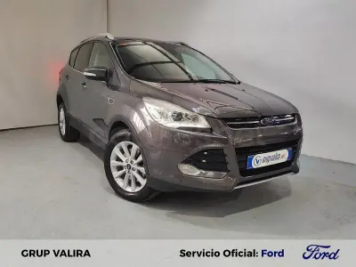 Używany Ford Kuga Titanium 120 KM (88 kW) 2016 Szary SUV