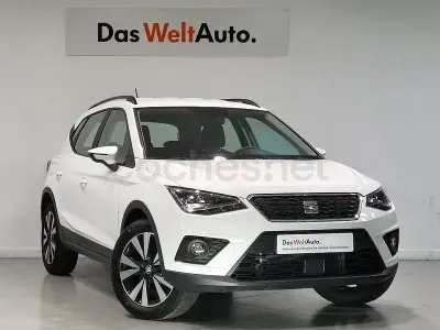 Usado Seat Arona Style 90 CV (66 kW) 2021 Blanco SUV