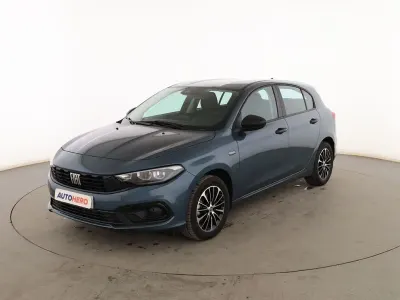 Usado Fiat Tipo Life 131 CV (96 kW) 2024 Azul Berlina