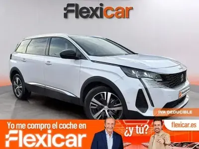 Usado Peugeot 5008 Allure 130 CV (95 kW) 2023 Blanco SUV