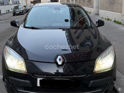 Usado Renault Mégane Dynamique 130 CV (95 kW) 2011 Negro Berlina