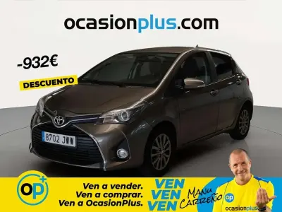 Usado Toyota Yaris Active 99 CV (72 kW) 2017 Gris Utilitario