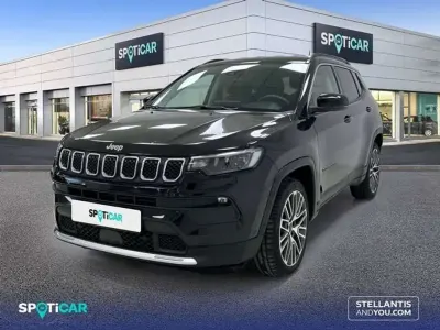 Usado Jeep Compass Limited 131 CV (96 kW) 2022 Negro SUV
