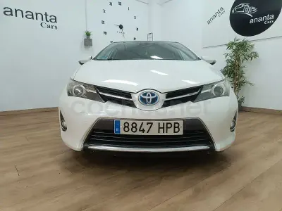 Usado Toyota Auris Hybrid