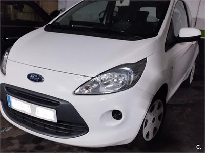 Usado Ford Ka Trend 69 CV (50 kW) 2015 Blanco Berlina