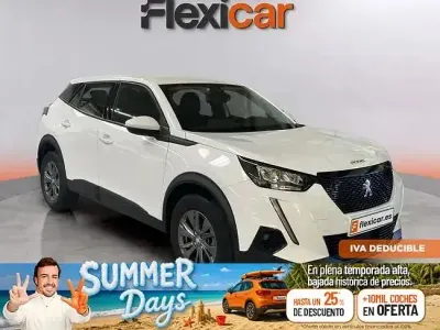 Usado Peugeot 2008 Active 110 CV (80 kW) 2021 Blanco SUV